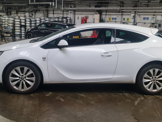 Opel Astra GTC J рест. 2015