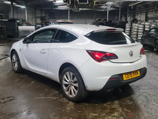 Opel Astra GTC J рест. 2015