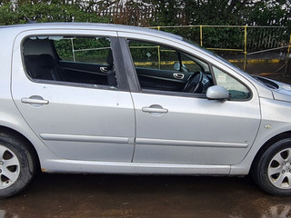 Peugeot 307 рест. 2005