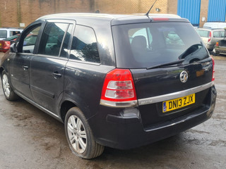Opel Zafira 2  (B) рест. 2013