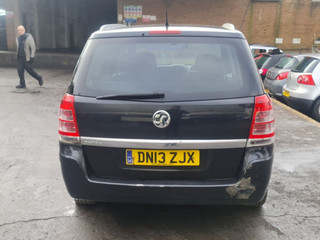 Opel Zafira 2  (B) рест. 2013