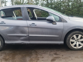 Peugeot 308 рест. 2011