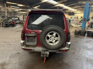 Mitsubishi Pajero 3 V60 2000