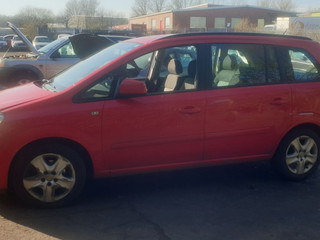 Opel Zafira 2  (B) рест. 2013