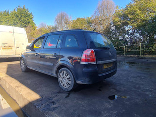 Opel Zafira 2  (B) 2007