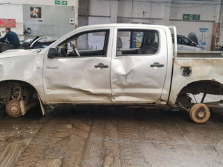 Toyota Hilux 7  рест. KUN25 2011
