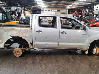 Toyota Hilux 7  рест. KUN25 2011
