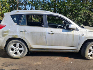 Toyota RAV4 3  (XA30) 2006