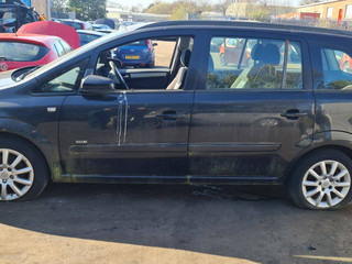 Opel Zafira 2  (B) 2005