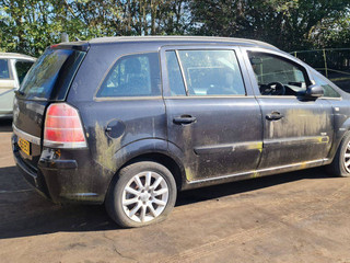 Opel Zafira 2  (B) 2005