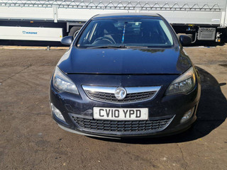 Opel Astra J 2010