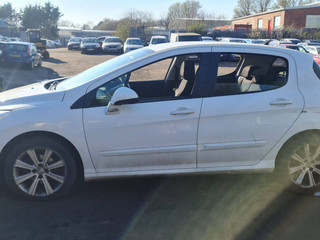 Peugeot 308 рест. 2011