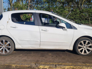 Peugeot 308 рест. 2011