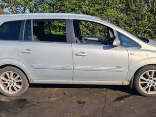 Opel Zafira 2  (B) 2007