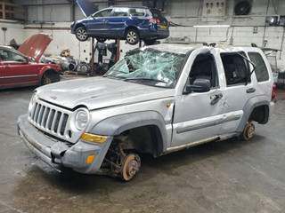 Jeep Cherokee 3  рест. KJ 2005