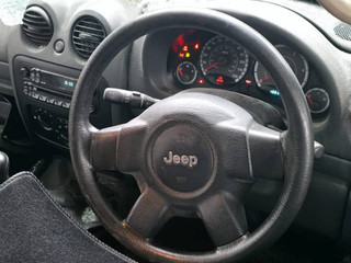 Jeep Cherokee 3  рест. KJ 2005