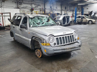 Jeep Cherokee 3  рест. KJ 2005