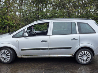 Opel Zafira 2  (B) 2006