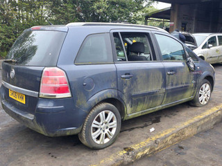 Opel Zafira 2  (B) 2006