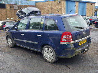 Opel Zafira 2  (B) рест. 2009