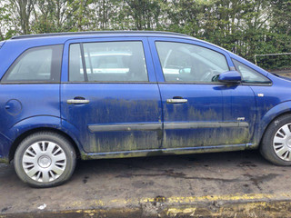 Opel Zafira 2  (B) рест. 2009