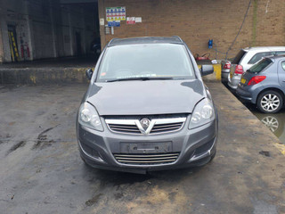 Opel Zafira 2  (B) рест. 2011