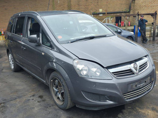 Opel Zafira 2  (B) рест. 2011