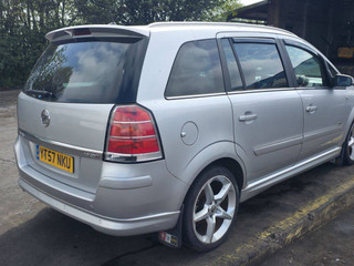 Opel Zafira 2  (B) 2007
