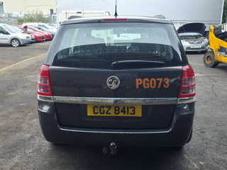 Opel Zafira 2  (B) рест. 2013