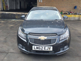 Chevrolet Cruze  J305 2012