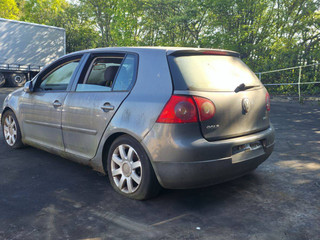 Volkswagen Golf 5 2004