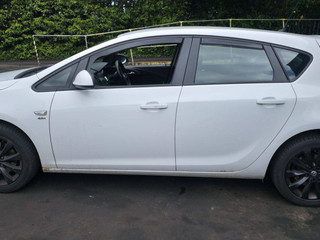 Opel Astra J 2012