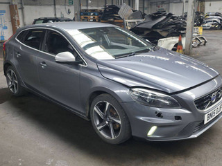 Volvo V40 2 2015
