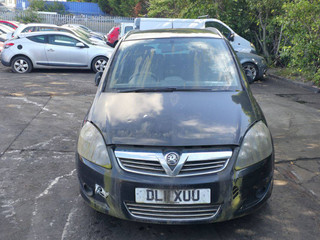 Opel Zafira 2  (B) рест. 2011