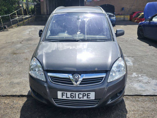 Opel Zafira 2  (B) рест. 2011