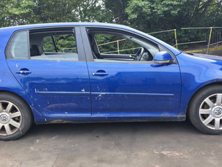 Volkswagen Golf 5 2004