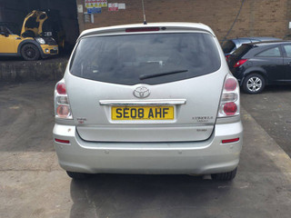 Toyota Corolla Verso 2  AR10 рест. 2008
