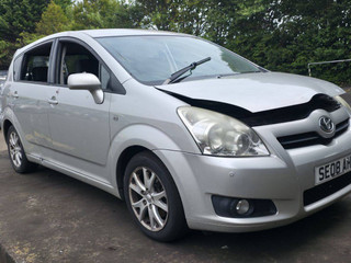 Toyota Corolla Verso 2  AR10 рест. 2008