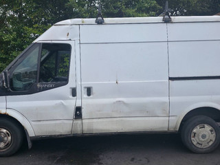 Ford Transit 7 2010