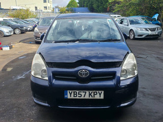 Toyota Corolla Verso 2  AR10 рест. 2007