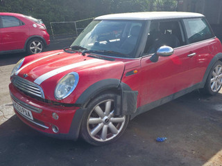Mini Cooper  R50 2003
