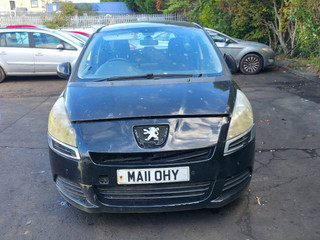 Peugeot 5008  T8 2011