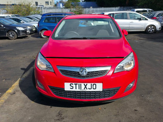 Opel Astra J 2011
