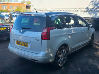 Peugeot 5008  T8 2013