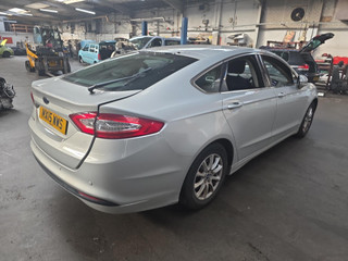 Ford Mondeo 5 2015