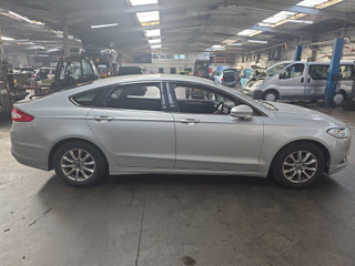 Ford Mondeo 5 2015