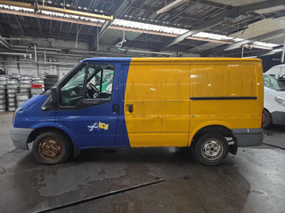 Ford Transit 7 2010