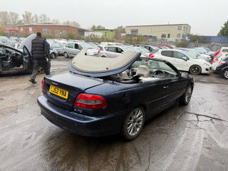 Volvo C70 2002
