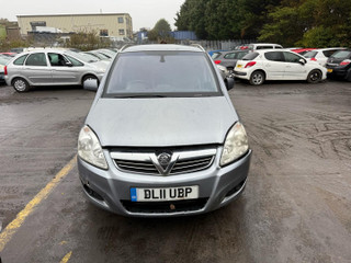Opel Zafira 2  (B) рест. 2011