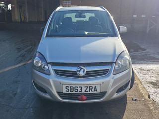 Opel Zafira 2  (B) рест. 2013
